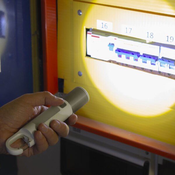 Linterna multifunción "SPARK" - Imagen 7